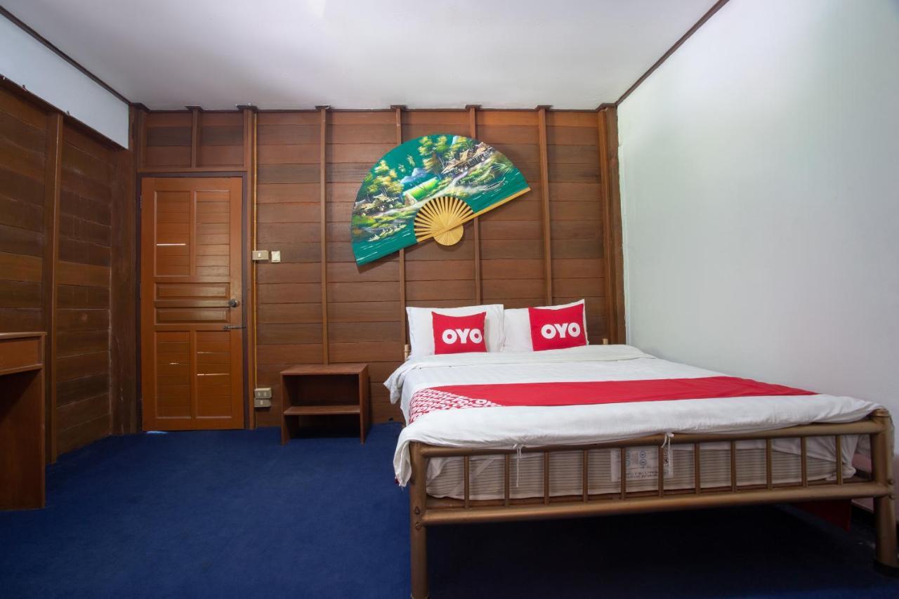 Oyo 909 Guiding Star Resort 치앙마이 외부 사진