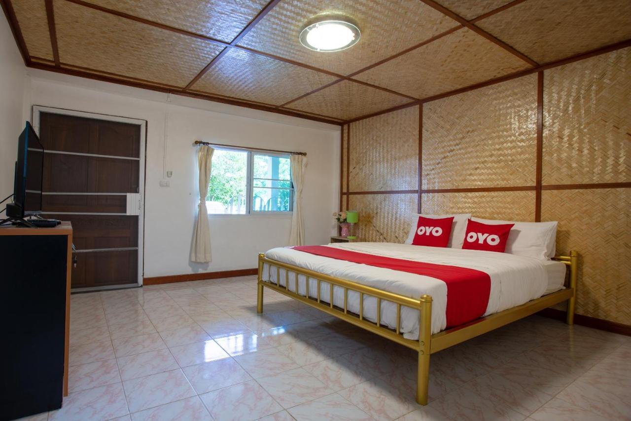 Oyo 909 Guiding Star Resort 치앙마이 외부 사진