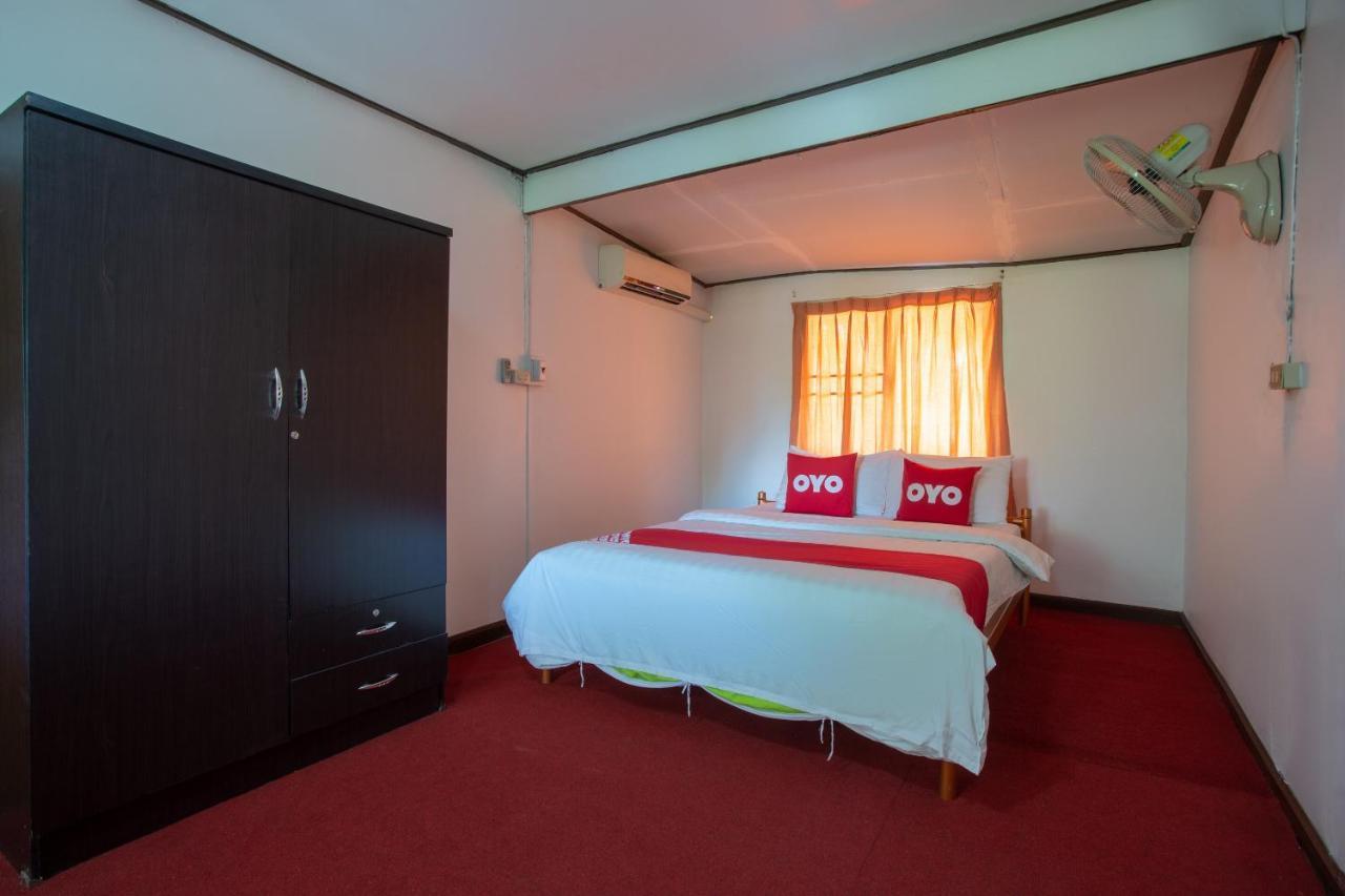 Oyo 909 Guiding Star Resort 치앙마이 외부 사진