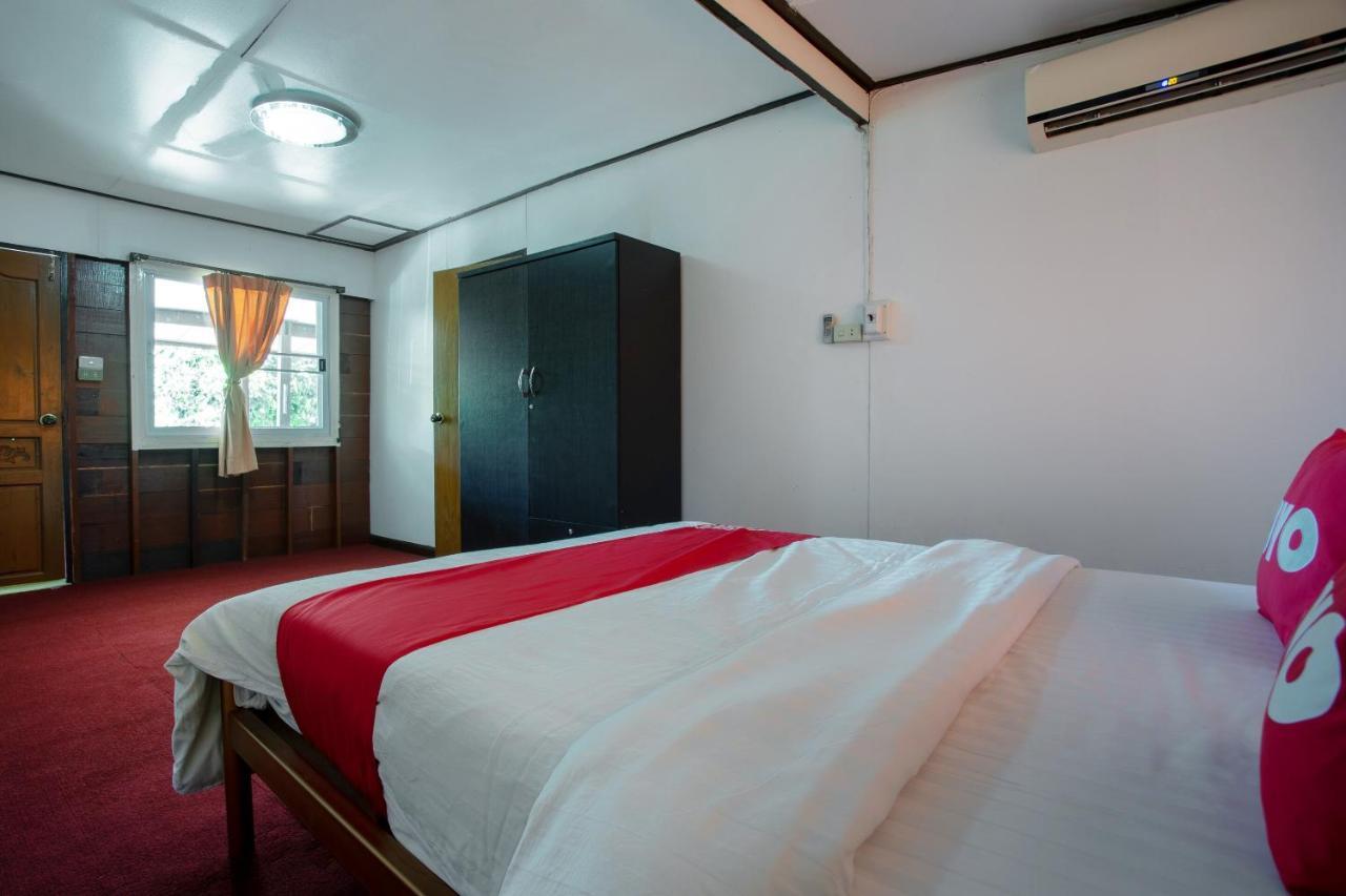 Oyo 909 Guiding Star Resort 치앙마이 외부 사진