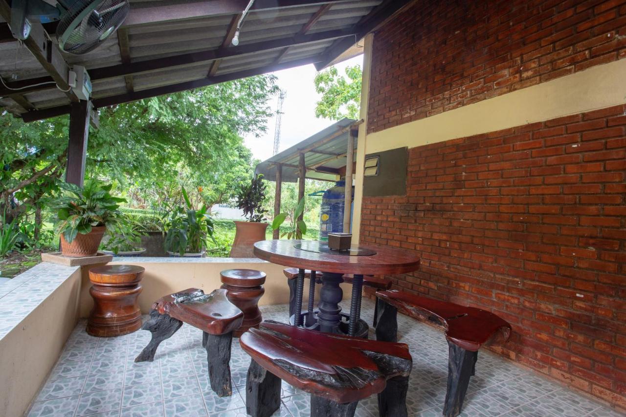 Oyo 909 Guiding Star Resort 치앙마이 외부 사진