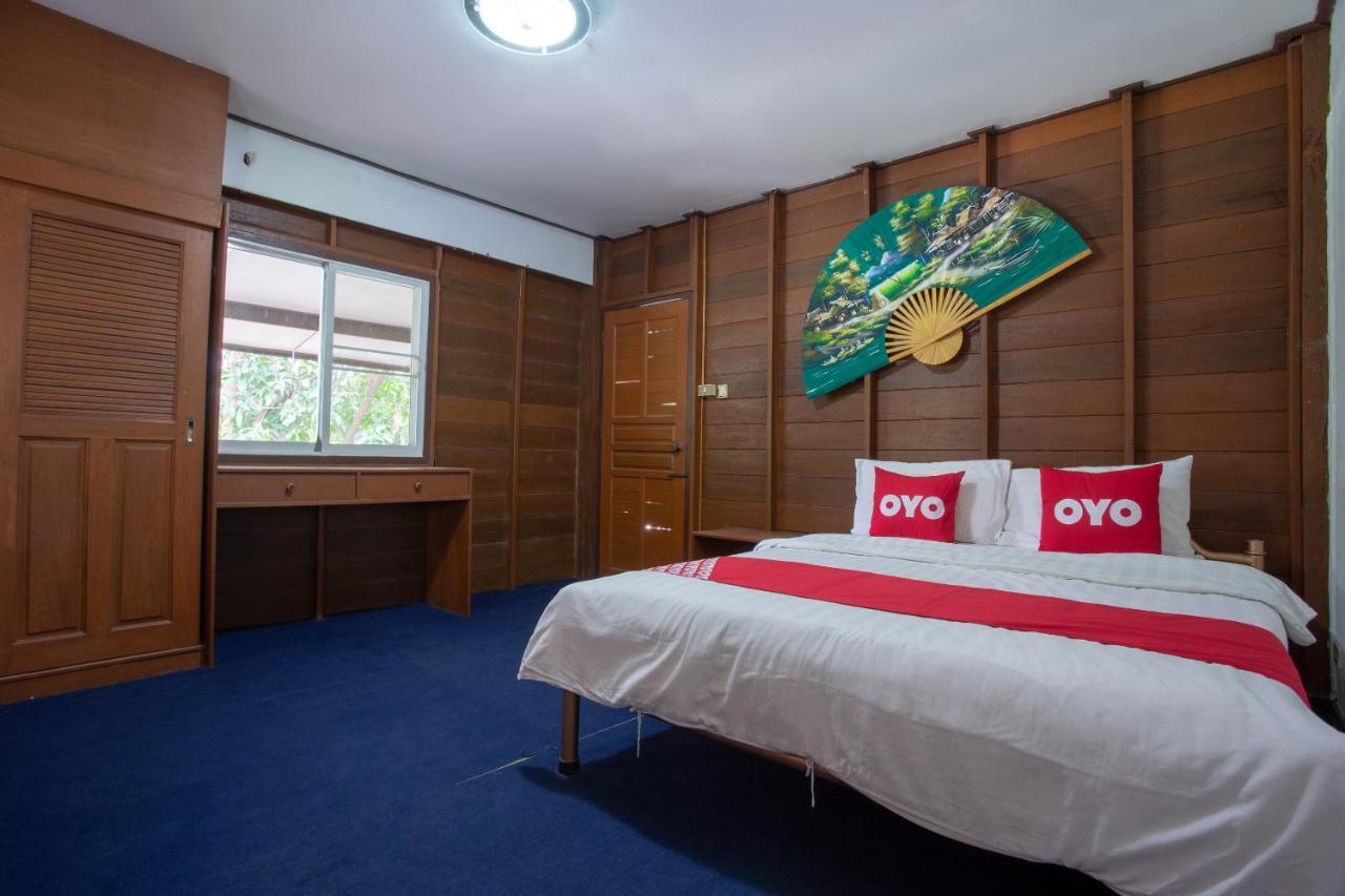 Oyo 909 Guiding Star Resort 치앙마이 외부 사진