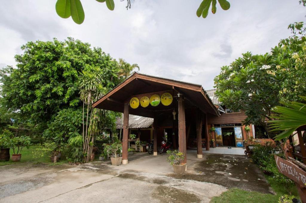 Oyo 909 Guiding Star Resort 치앙마이 외부 사진