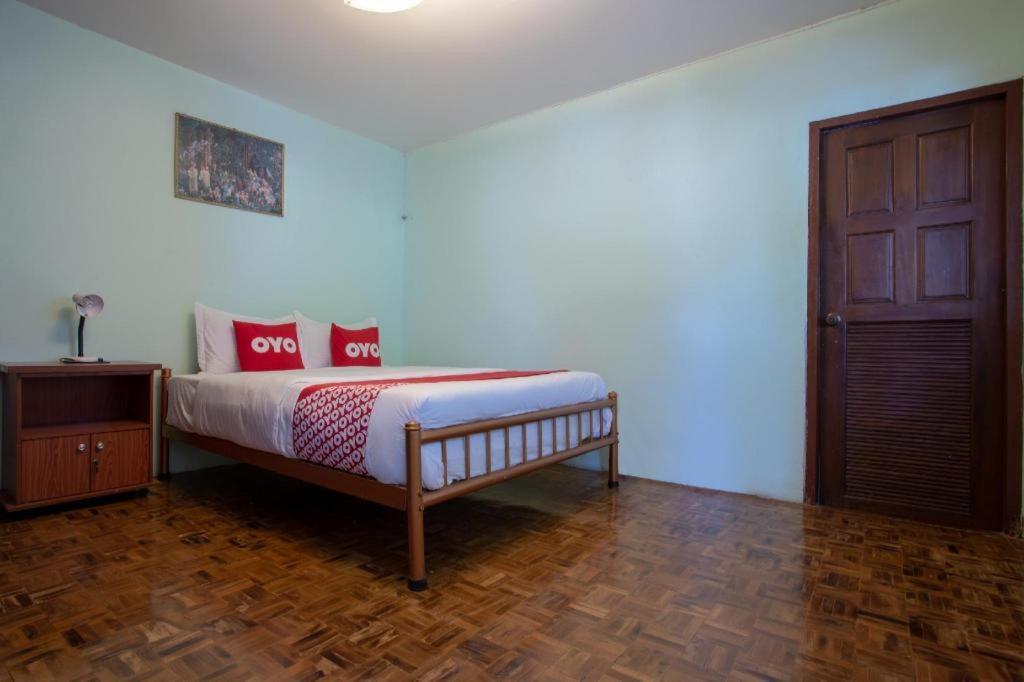 Oyo 909 Guiding Star Resort 치앙마이 외부 사진