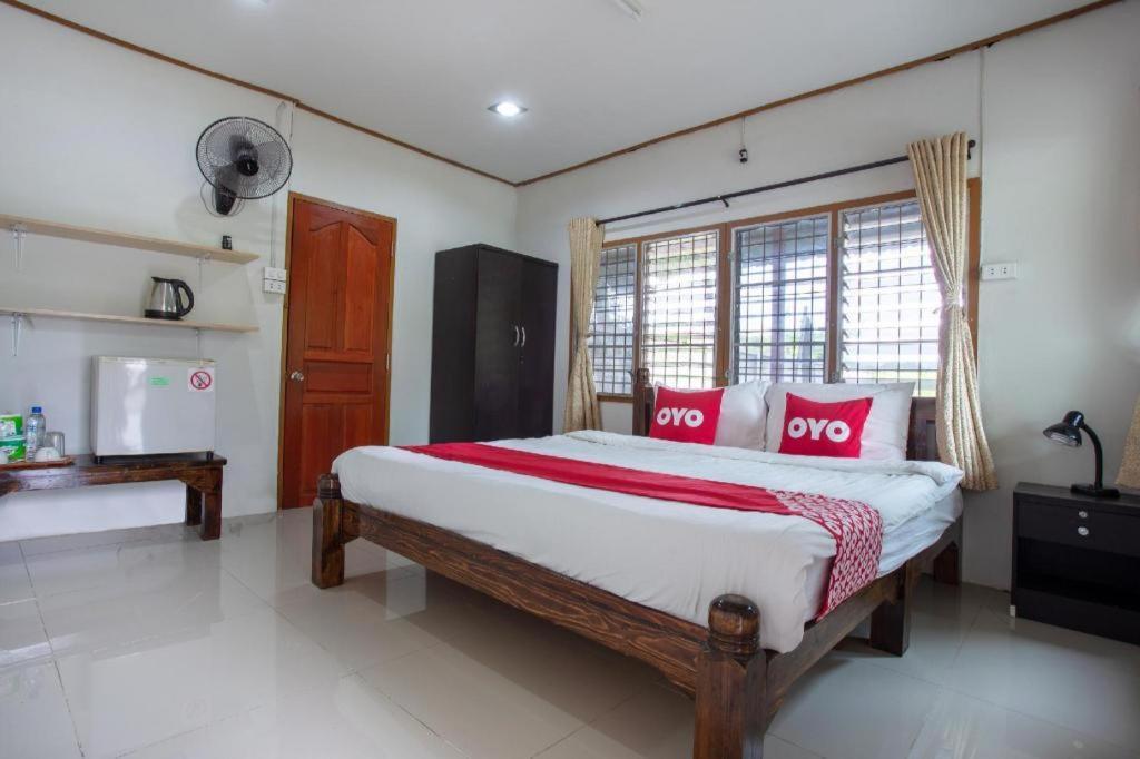 Oyo 909 Guiding Star Resort 치앙마이 외부 사진