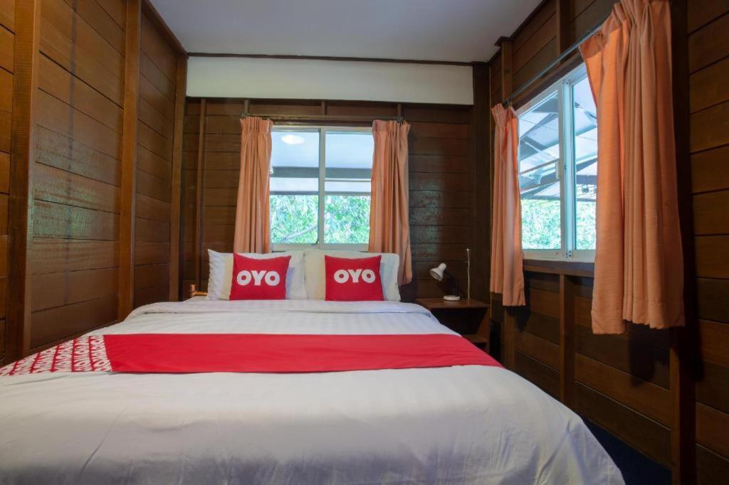 Oyo 909 Guiding Star Resort 치앙마이 외부 사진