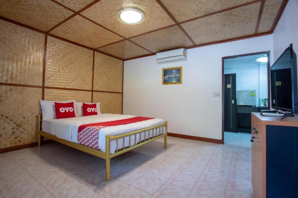 Oyo 909 Guiding Star Resort 치앙마이 외부 사진