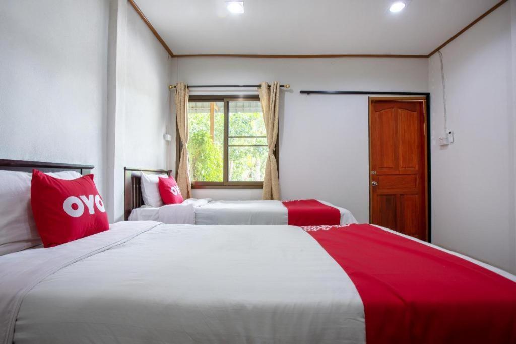 Oyo 909 Guiding Star Resort 치앙마이 외부 사진