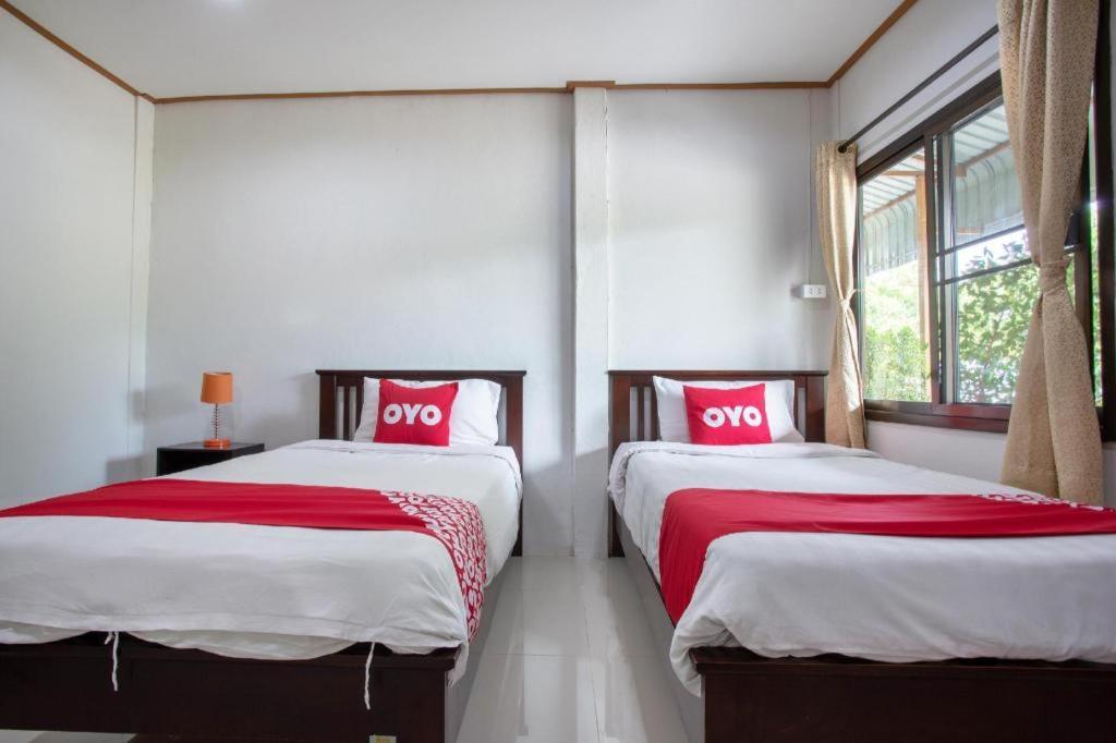 Oyo 909 Guiding Star Resort 치앙마이 외부 사진