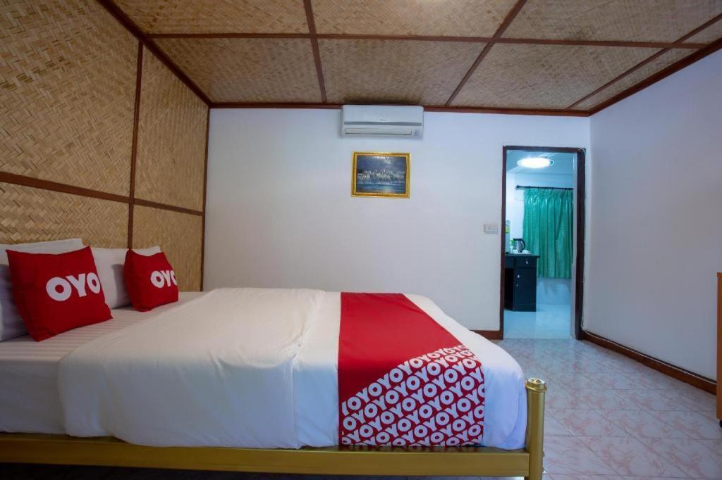 Oyo 909 Guiding Star Resort 치앙마이 외부 사진